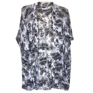 Abercrombie and Fitch grey print kimono cardigan